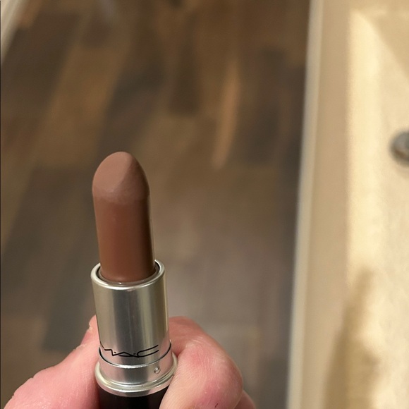 Mac Styled In Sepia - Picture 7 of 11